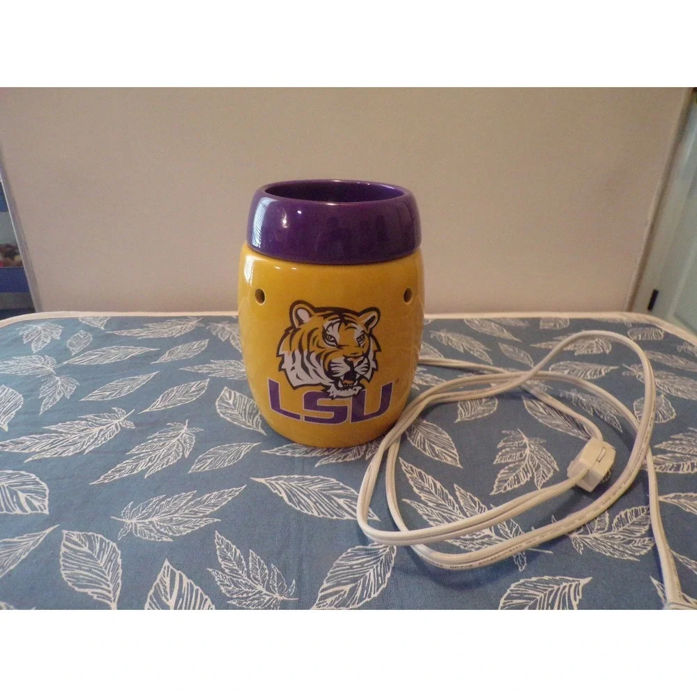 Scentsy LSU Tigers Wax Warmer NCAA Yellow Gold Mike the Tiger Logo Ceramic